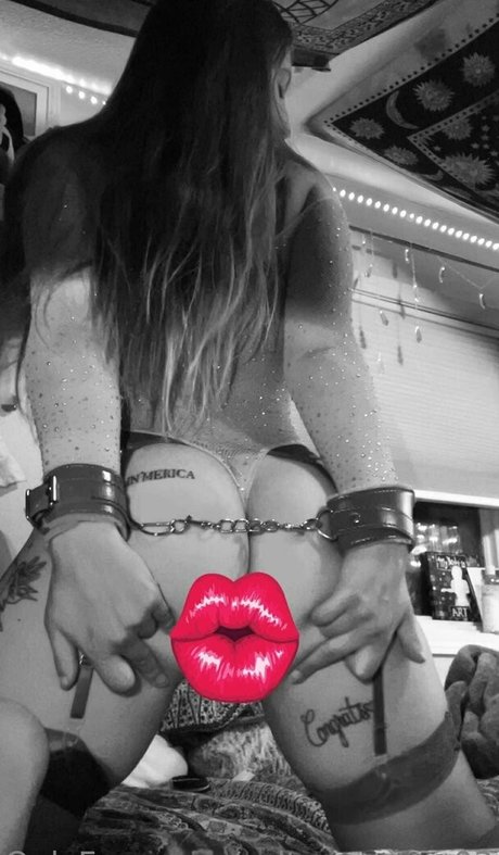 Photo nue de fuite OnlyFans de Saltysavanna03