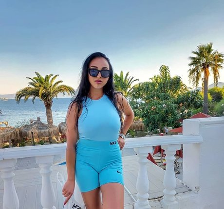 Photo nue de fuite OnlyFans de Ivana Milojevic