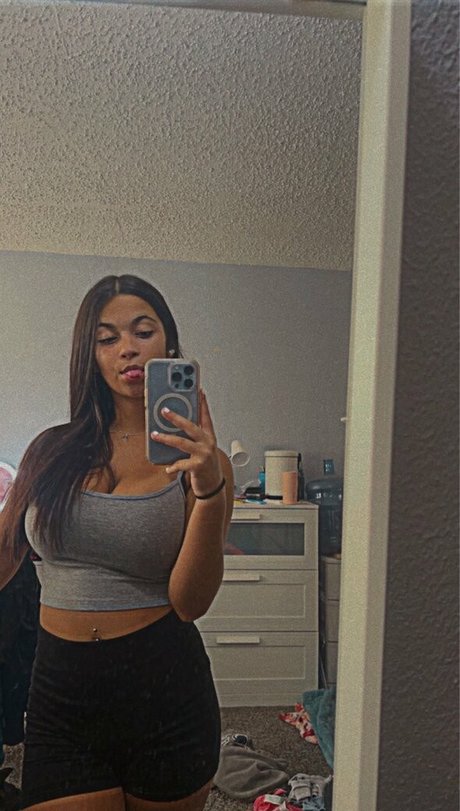 Ava Schillaci
