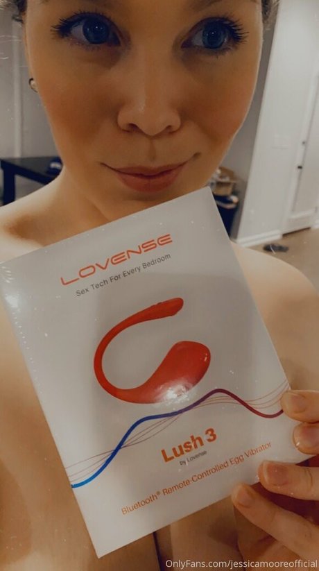 Photo nue de fuite OnlyFans de Jessicamooreofficial