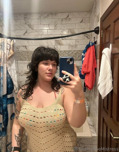 Photo nue de fuite OnlyFans de Cherryishairy