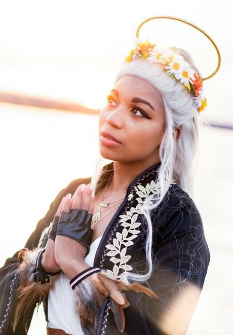 Mica Burton