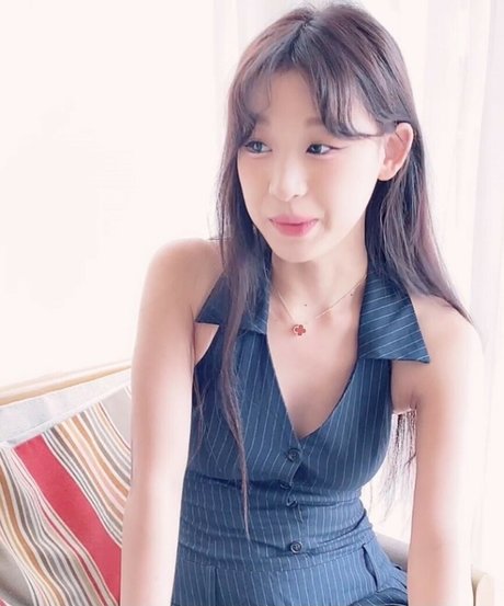 Photo nue de fuite OnlyFans de Mdxiang1822012