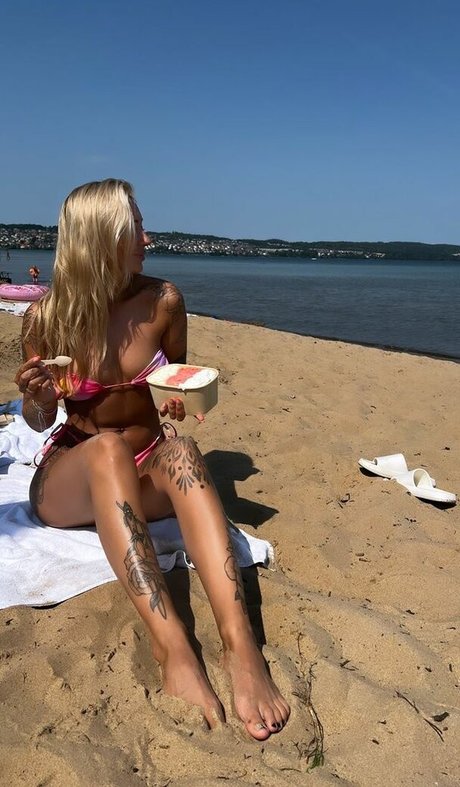 Photo nue de fuite OnlyFans de Nicci Hernestig