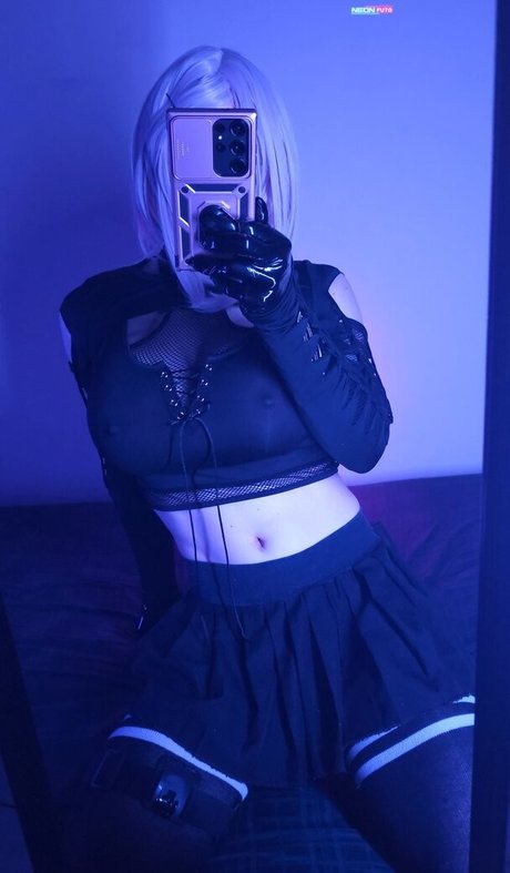 Neonfuta