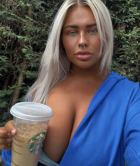 Photo nue de fuite OnlyFans de Nicole Barker