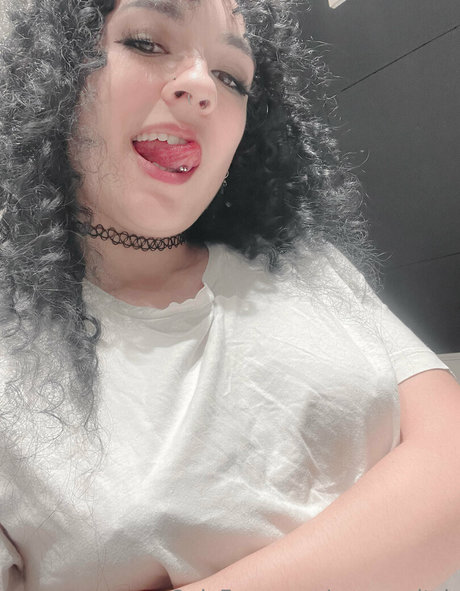 Photo nue de fuite OnlyFans de Meroswitch