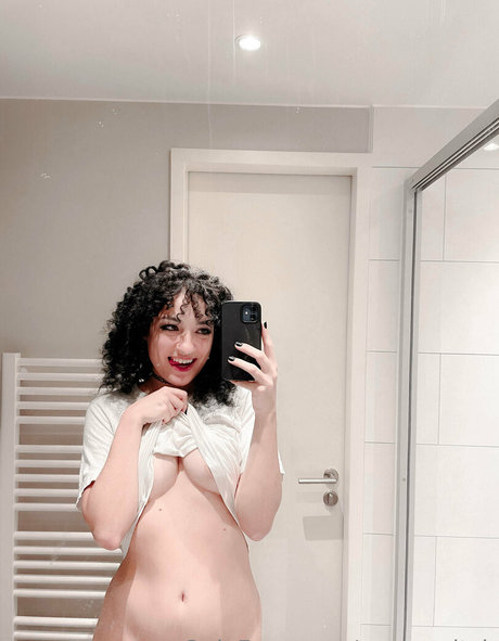 Photo nue de fuite OnlyFans de Meroswitch