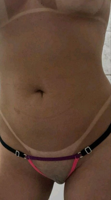 Photo nue de fuite OnlyFans de Ceicaoliveira