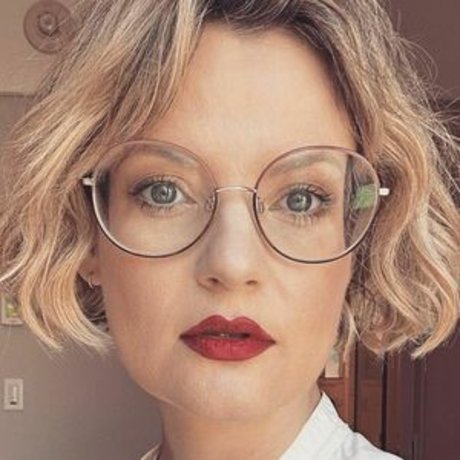 Siobhan Thompson