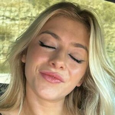 Rileymaelewis