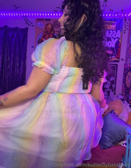 Photo nue de fuite OnlyFans de Butterflybassbaby