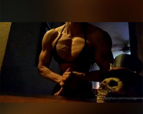 Musclegeisha