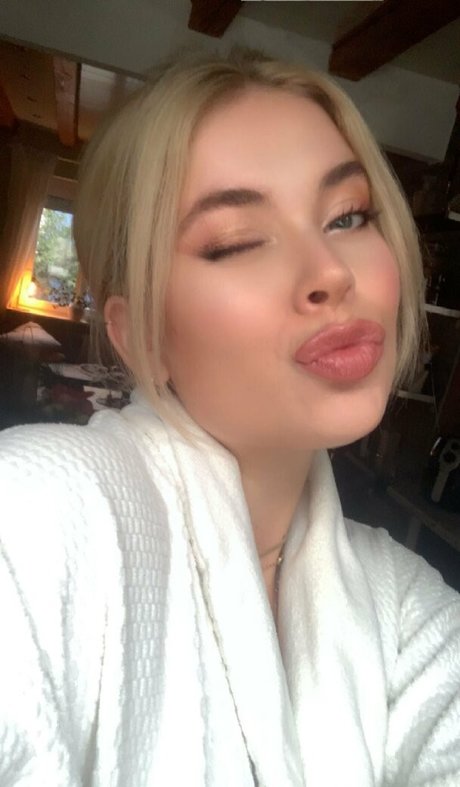 Photo nue de fuite OnlyFans de Lovelylifeoflola