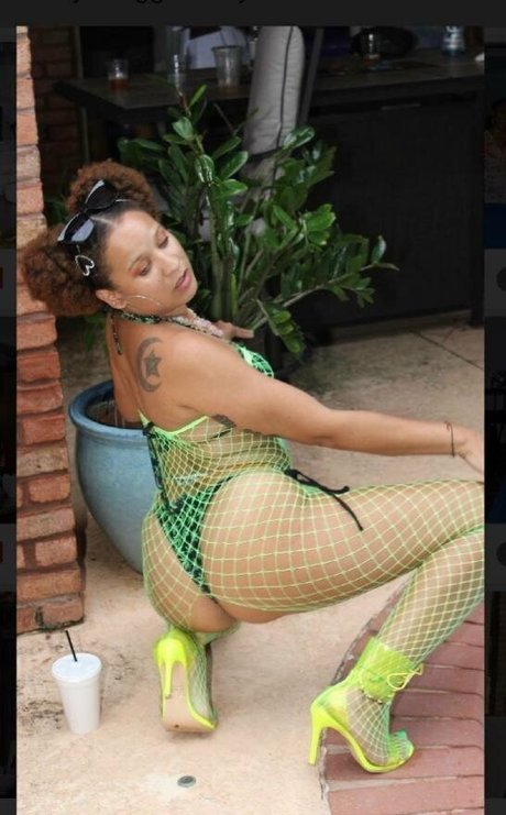 Photo nue de fuite OnlyFans de Itsdatyaztho