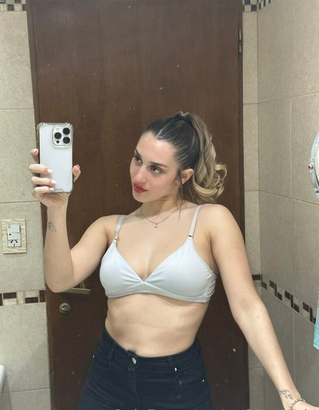Photo nue de fuite OnlyFans de Sw33tgirl02