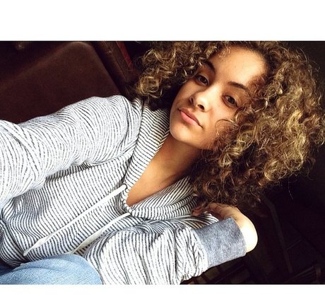 Nicole A Foster