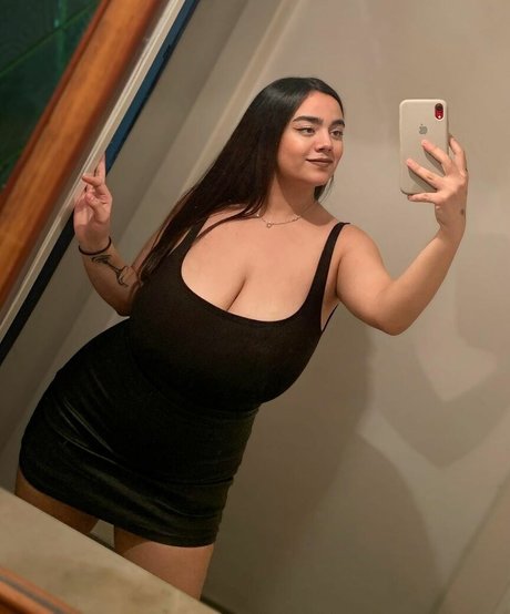 Photo nue de fuite OnlyFans de Imzara