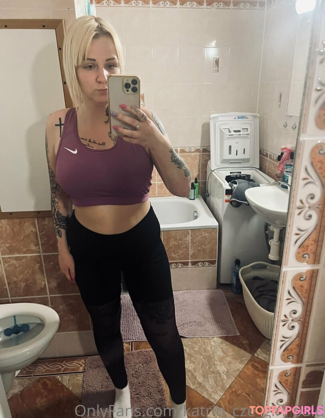 Photo nue de fuite OnlyFans de Katrinczegirlpaid #15 Photo nue de fuite OnlyFans de Katrinczegirlpaid #15