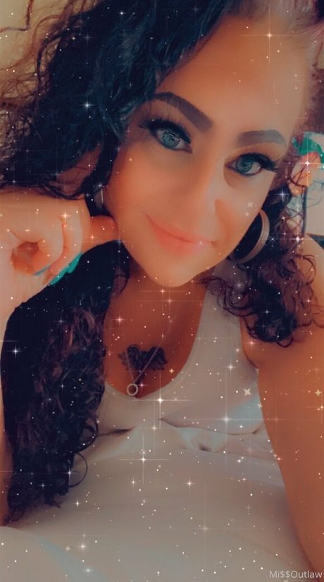 Photo nue de fuite OnlyFans de Missoutlawakaladyk