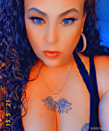 Photo nue de fuite OnlyFans de Missoutlawakaladyk