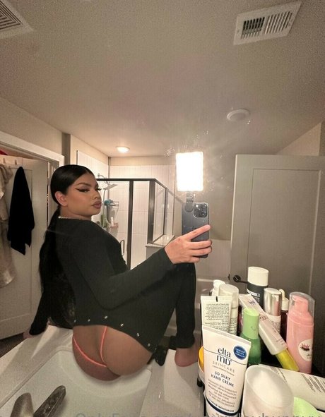 Yourplaybunnyy