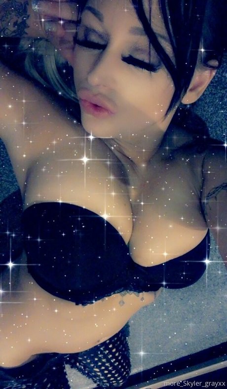 Photo nue de fuite OnlyFans de Hotmumskyler