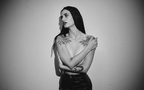 Photo nue de fuite OnlyFans de Inseniity