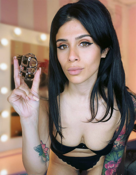 Mistresssophiasahara