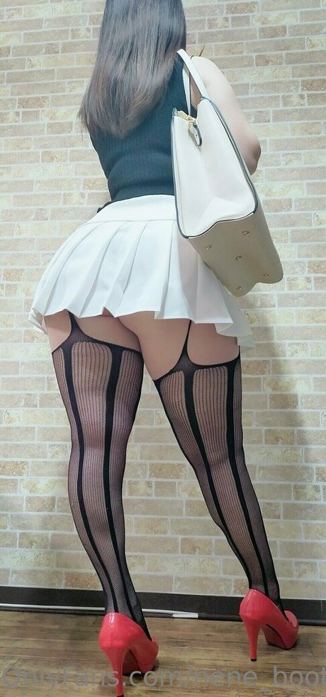 Nene_booty