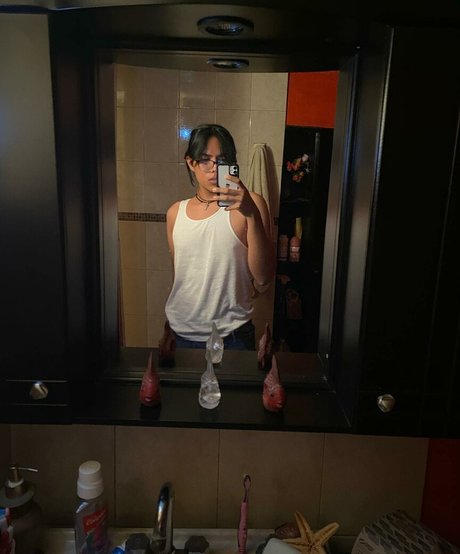 Photo nue de fuite OnlyFans de Lilith Moreno