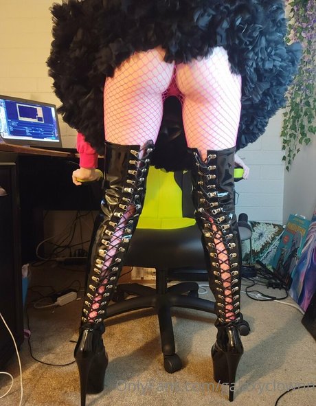 Photo nue de fuite OnlyFans de Galaxyclownn