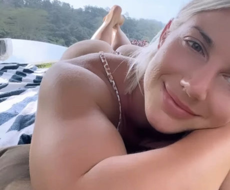 Photo nue de fuite OnlyFans de Asha Coulthard