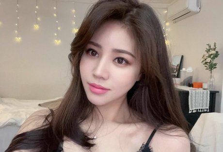 Photo nue de fuite OnlyFans de Bunniejin