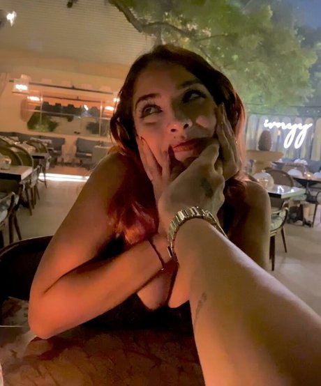 Photo nue de fuite OnlyFans de Tvishagulatii
