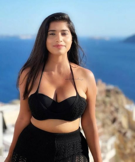 Photo nue de fuite OnlyFans de Pratika Sood