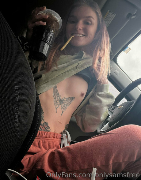 Photo nue de fuite OnlyFans de Onlysamsof