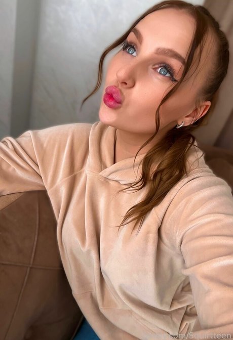 Photo nue de fuite OnlyFans de Squirtteen