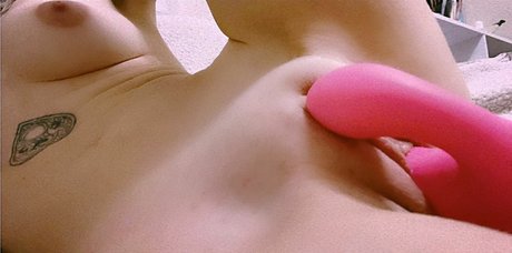 Photo nue de fuite OnlyFans de Thebeezleboop