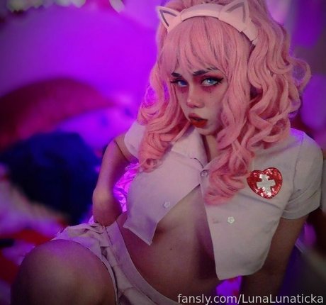 Lunalunaticka