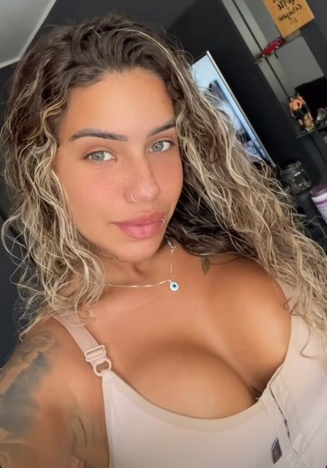 Carol Santos