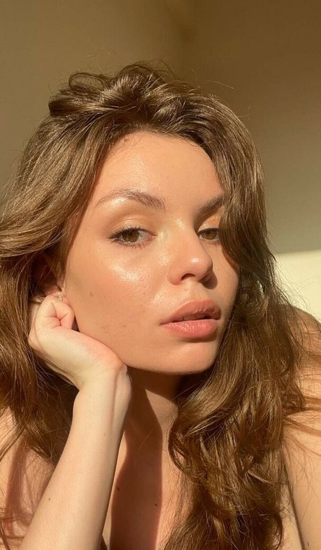 Photo nue de fuite OnlyFans de Emilycutee