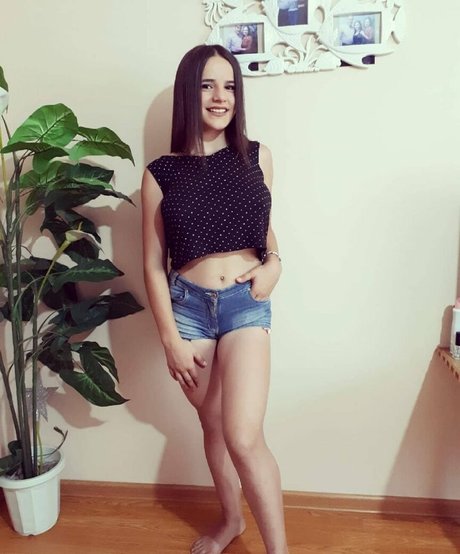 Denisa R Maria