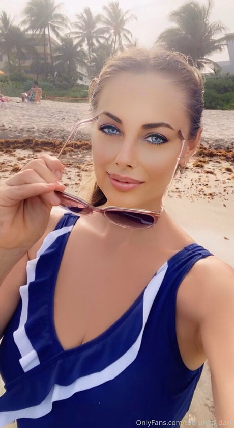 Photo nue de fuite OnlyFans de Theanitadark