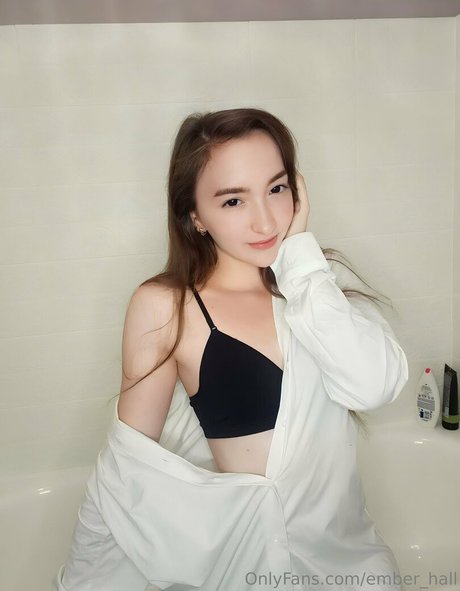 Photo nue de fuite OnlyFans de Ember Hall