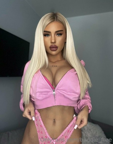 Photo nue de fuite OnlyFans de Baddiefree