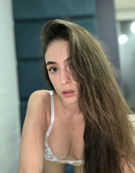 Photo nue de fuite OnlyFans de Alinasweet