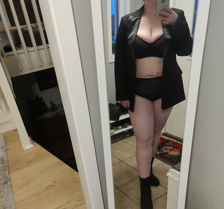 Julieboobs