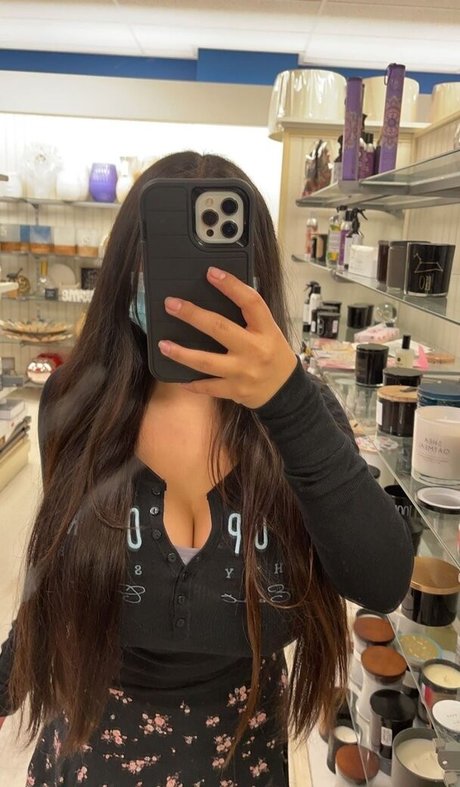 Karla Vilagomez