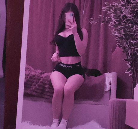 Photo nue de fuite OnlyFans de Doreengnadi